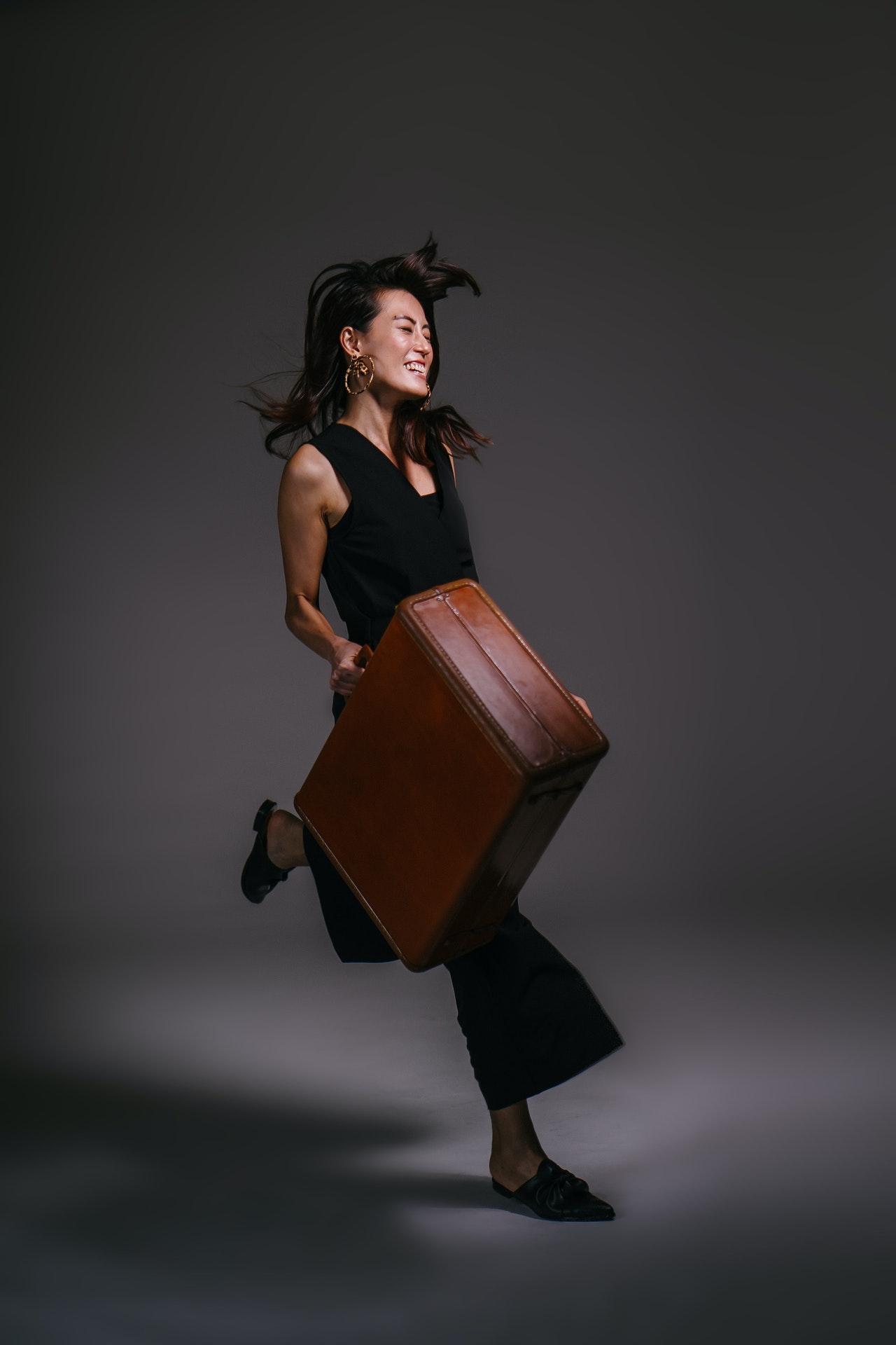 Wakacje 2022 – co powinno znaleźć się w walizce każdej kobiety?